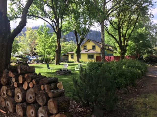 Bigfoot Rv & Cabins Park Happy Camp Bagian luar foto