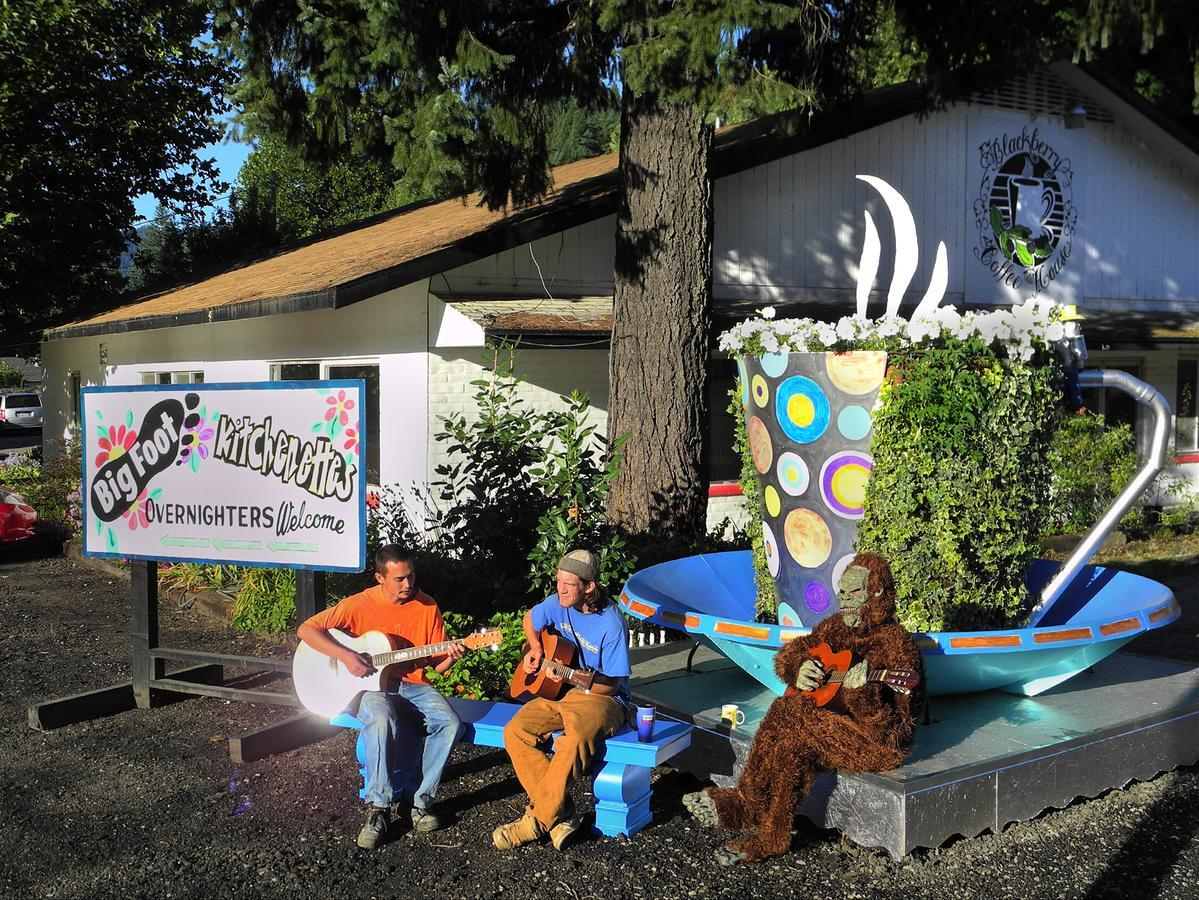 Bigfoot Rv & Cabins Park Happy Camp Bagian luar foto