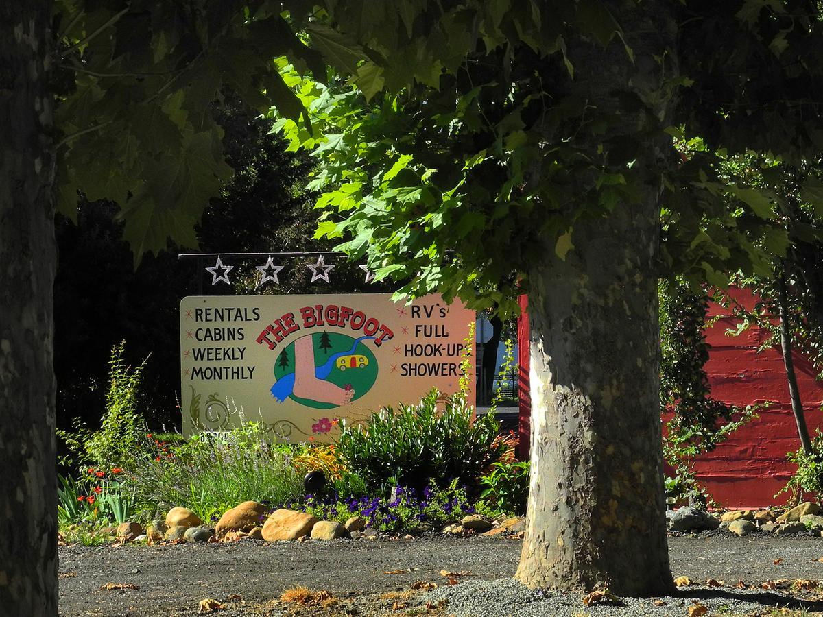 Bigfoot Rv & Cabins Park Happy Camp Bagian luar foto